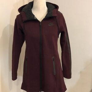 Nike Tech Fleece Aeroloft Burgundy Jacket Size XS